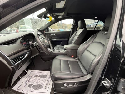 2023 Cadillac XT4 Sport