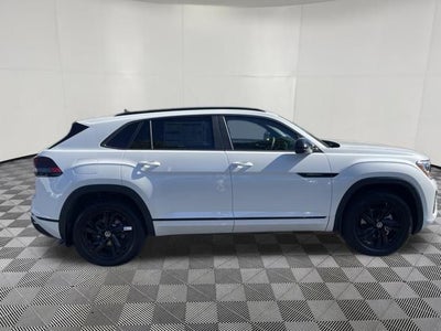 2026 Volkswagen Atlas Cross Sport 2.0T SEL R-Line Black