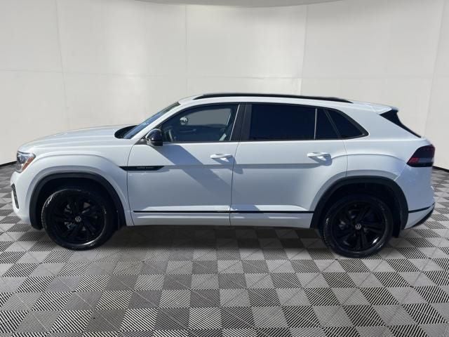 2026 Volkswagen Atlas Cross Sport 2.0T SEL R-Line Black