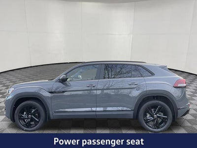 2026 Volkswagen Atlas Cross Sport 2.0T SEL R-Line Black