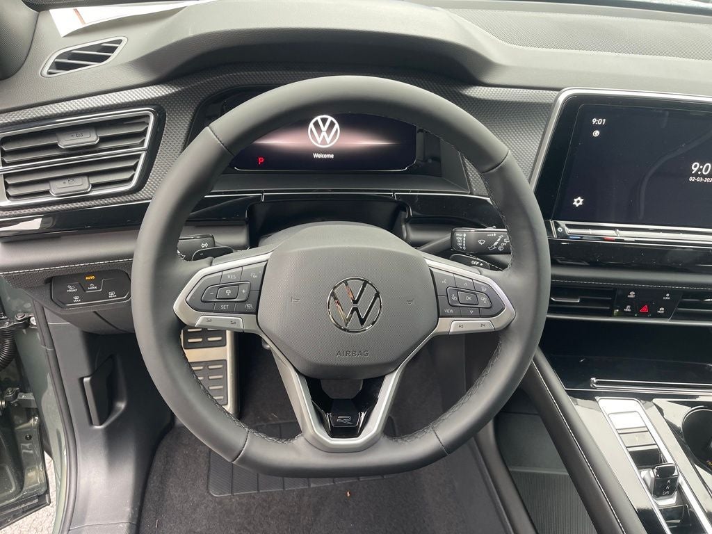 2026 Volkswagen Atlas Cross Sport 2.0T SEL R-Line Black