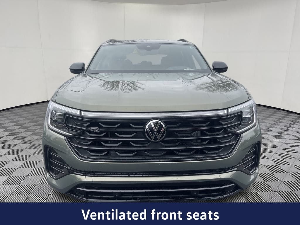 2026 Volkswagen Atlas Cross Sport 2.0T SEL R-Line Black
