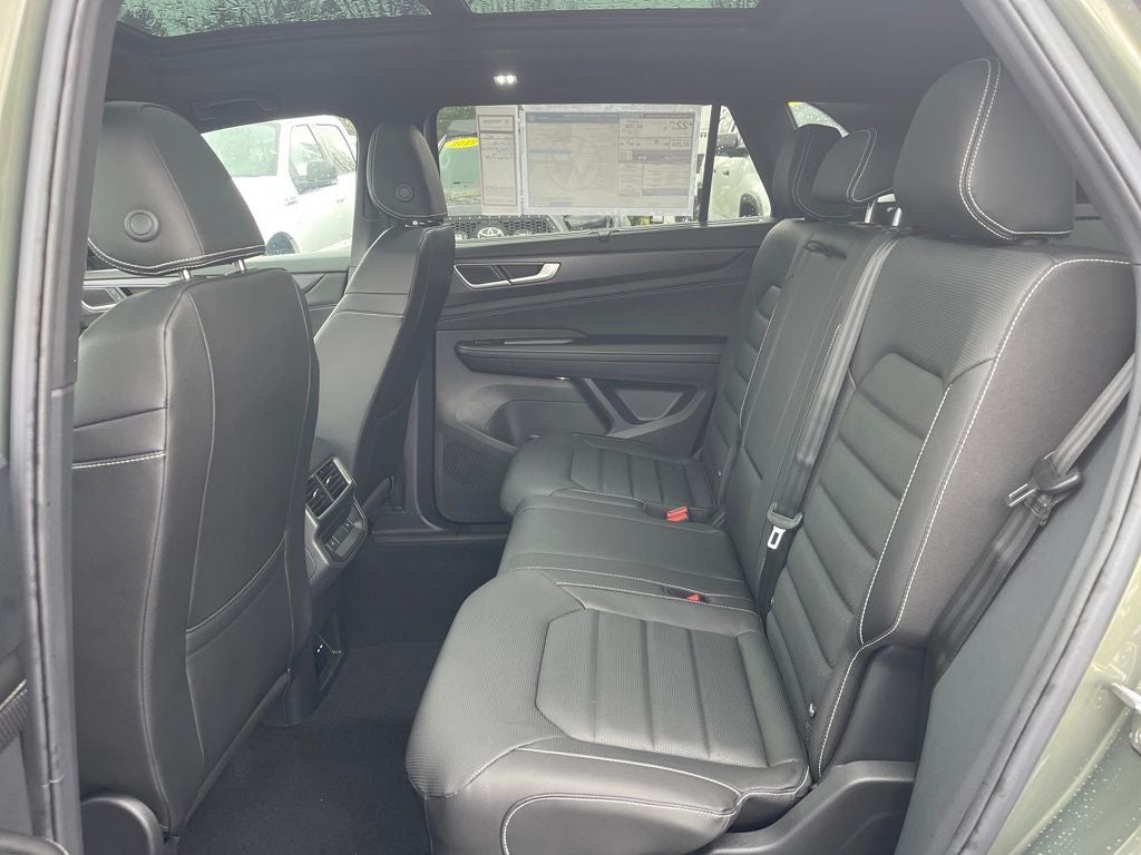 2026 Volkswagen Atlas Cross Sport 2.0T SEL R-Line Black