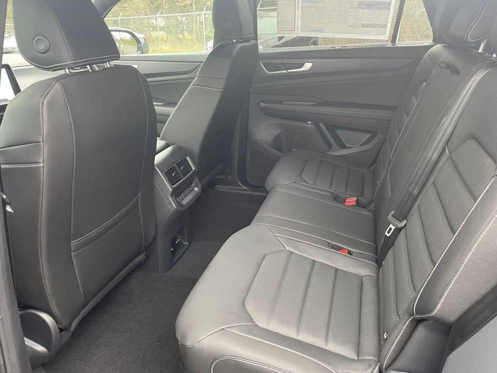 2026 Volkswagen Atlas Cross Sport 2.0T SEL R-Line Black