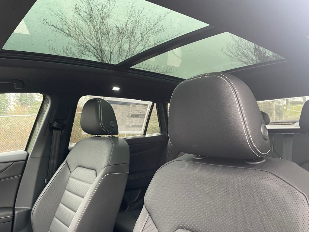 2026 Volkswagen Atlas Cross Sport 2.0T SEL R-Line Black