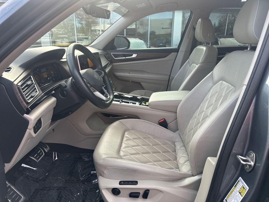2024 Volkswagen Atlas 2.0T SEL Premium R-Line
