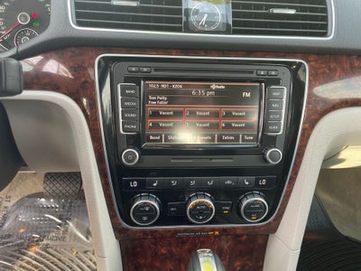 2013 Volkswagen Passat TDI SEL Premium