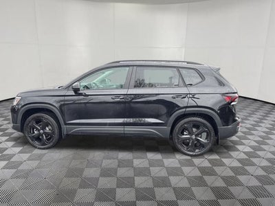 2025 Volkswagen Taos 1.5T SE Black