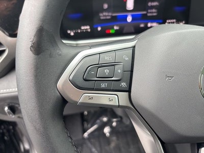 2025 Volkswagen Taos 1.5T SE Black