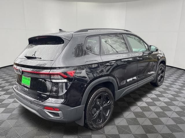 2025 Volkswagen Taos 1.5T SE Black