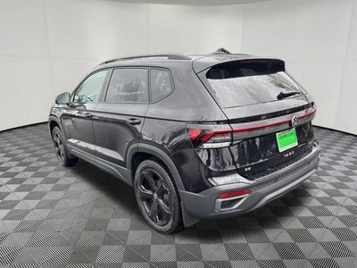 2025 Volkswagen Taos 1.5T SE Black