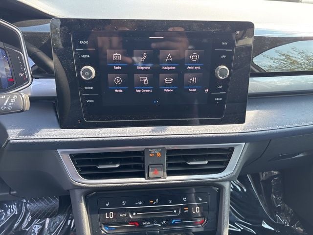 2025 Volkswagen Taos 1.5T SEL