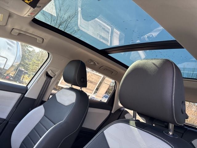 2025 Volkswagen Taos 1.5T SEL