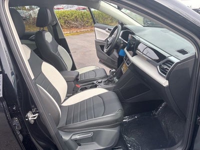 2025 Volkswagen Taos 1.5T SEL