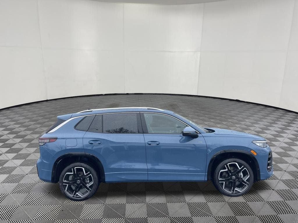 2026 Volkswagen Tiguan 2.0T SEL R-Line Turbo