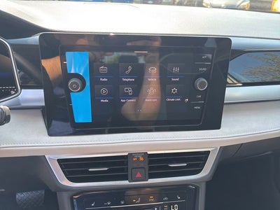 2025 Volkswagen Taos 1.5T SE