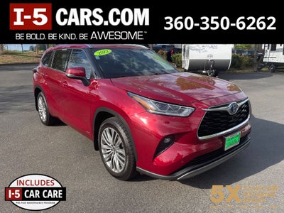 2022 Toyota Highlander Hybrid Platinum