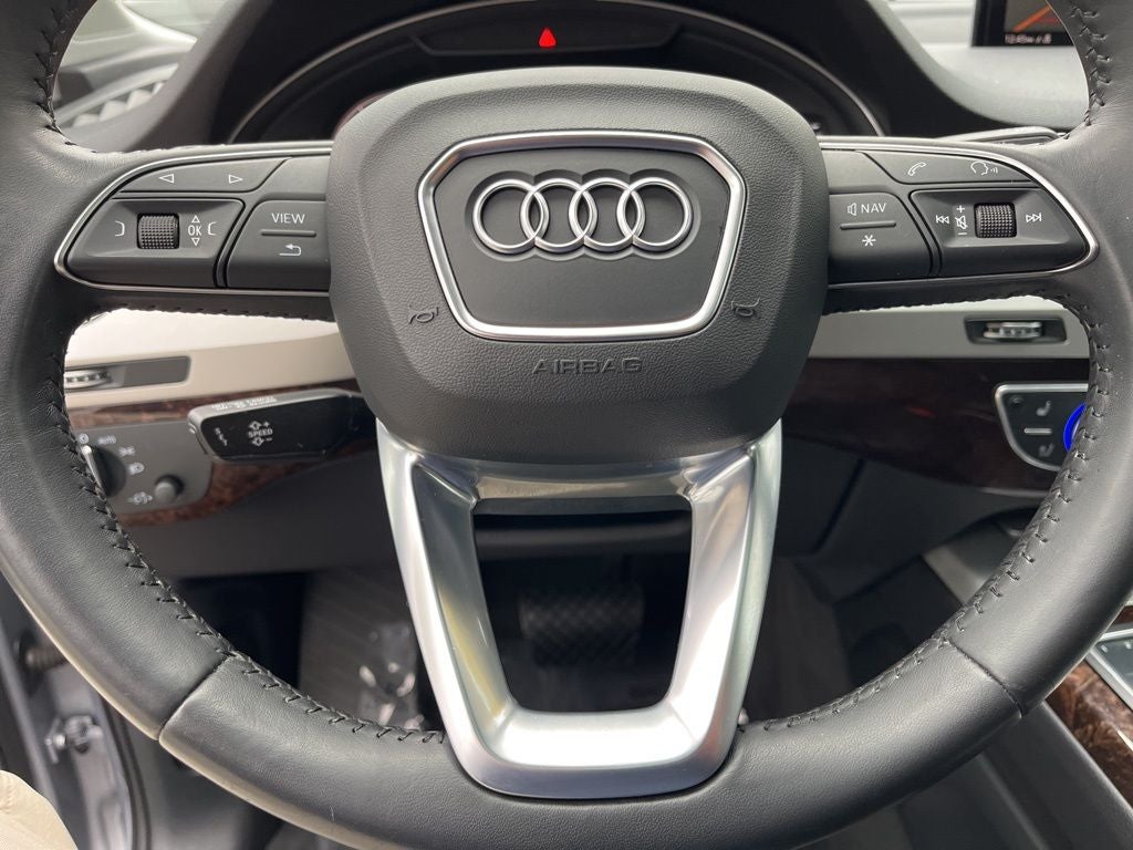 2019 Audi Q7 45 Premium Plus quattro