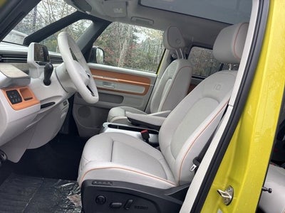 2025 Volkswagen ID. Buzz Pro S Plus