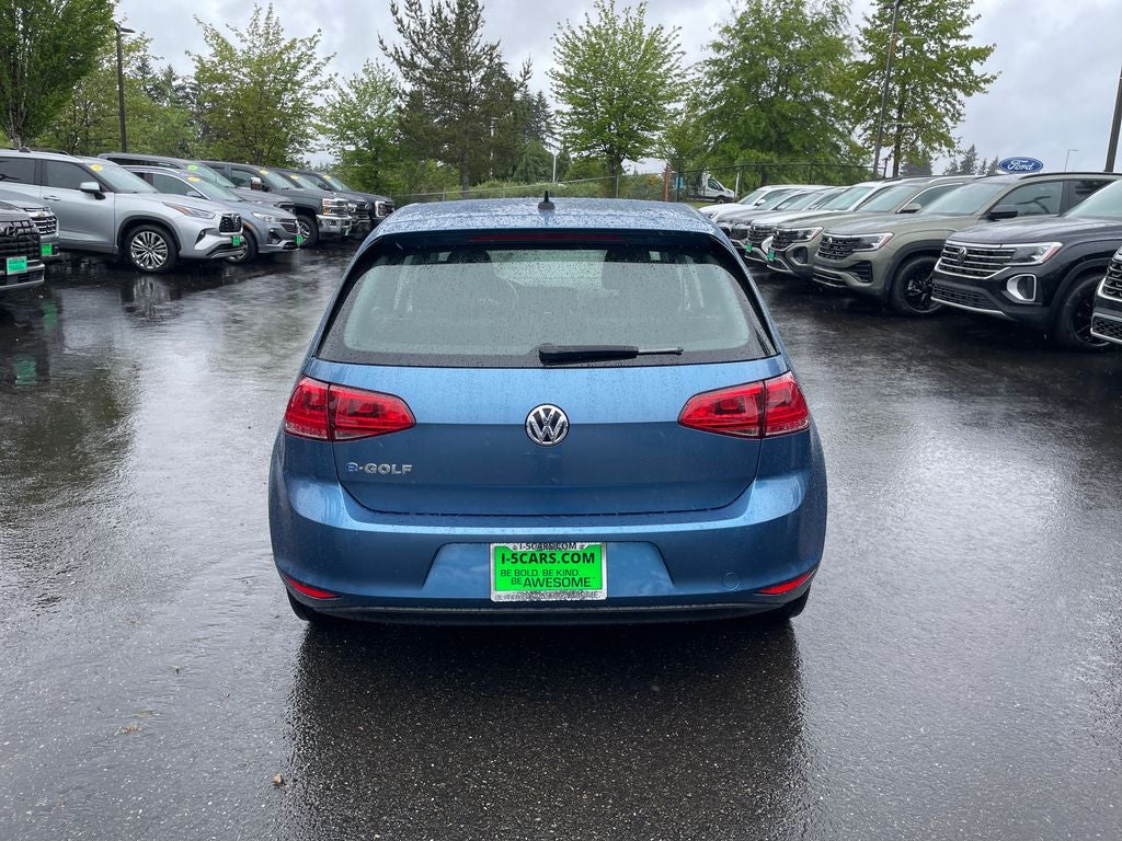 2016 Volkswagen e-Golf SE