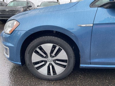 2016 Volkswagen e-Golf SE