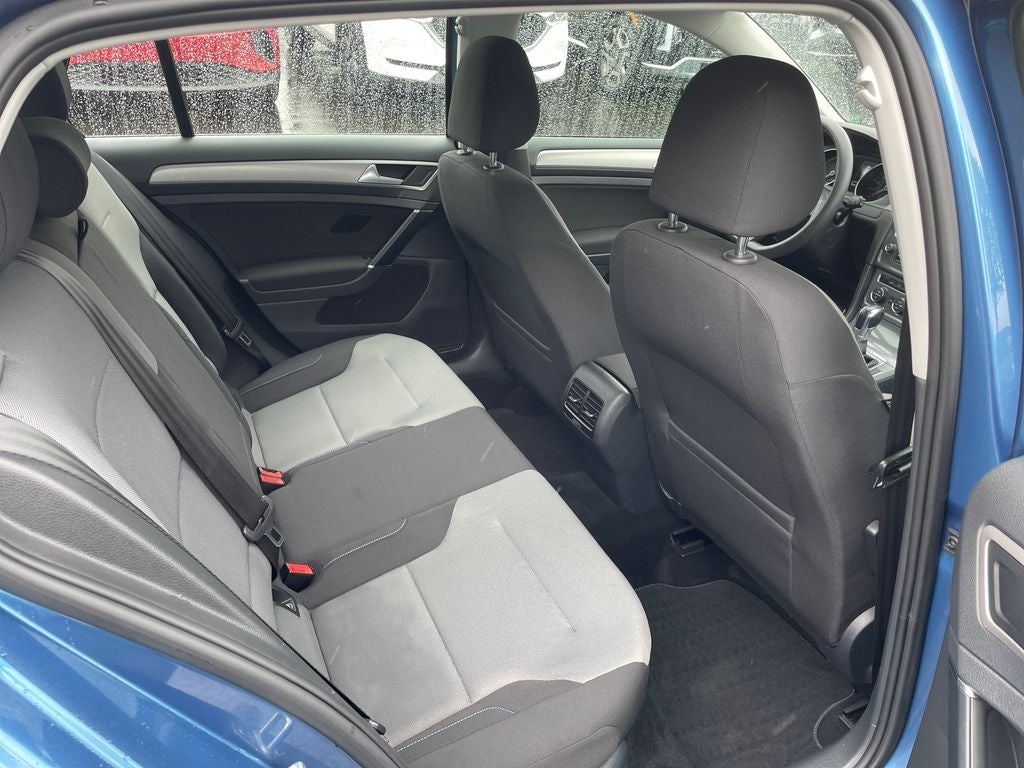 2016 Volkswagen e-Golf SE