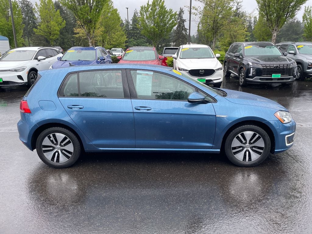 2016 Volkswagen e-Golf SE