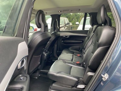 2021 Volvo XC90 T5 Momentum