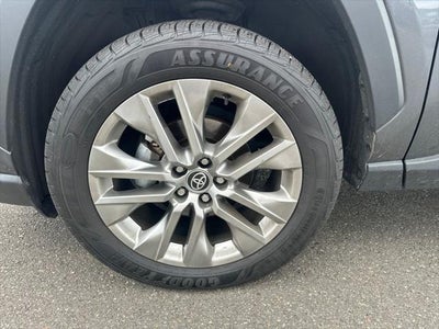 2022 Toyota RAV4 XLE Premium