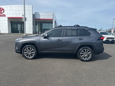 2022 Toyota RAV4 XLE Premium