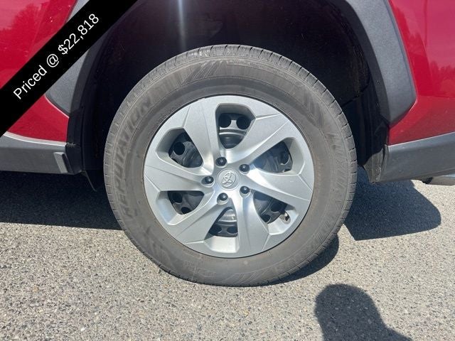 2020 Toyota RAV4 LE