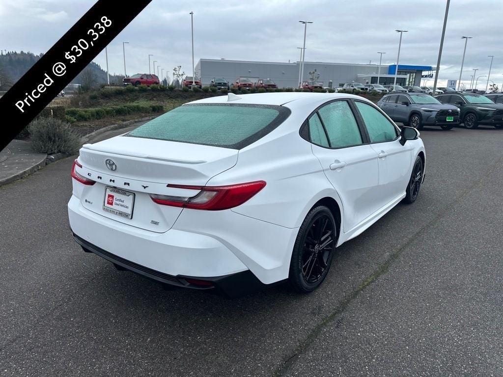 2025 Toyota Camry SE