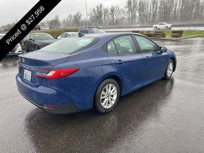 2025 Toyota Camry LE