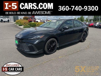 2025 Toyota Camry SE