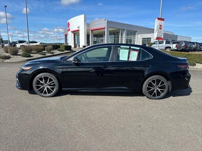 2024 Toyota Camry SE