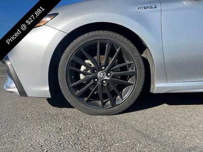 2021 Toyota Camry Hybrid XSE