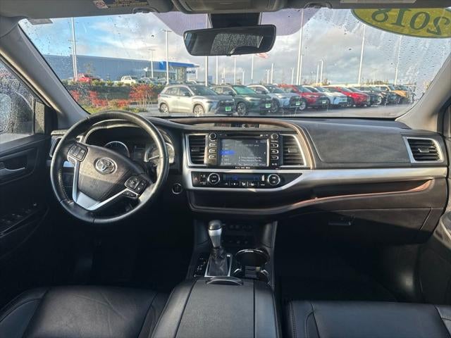 2018 Toyota Highlander SE