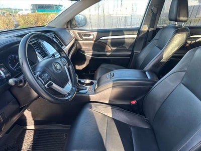 2018 Toyota Highlander SE