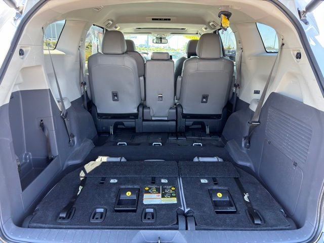 2023 Toyota Sienna XLE 8 Passenger