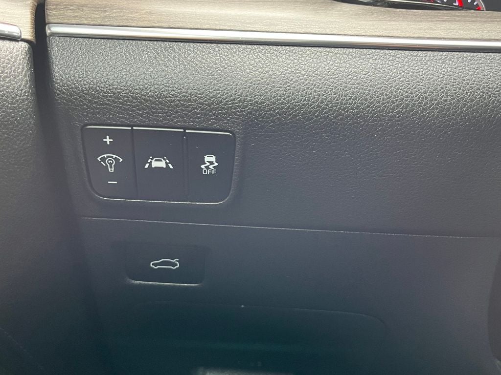 2022 Kia K5 EX