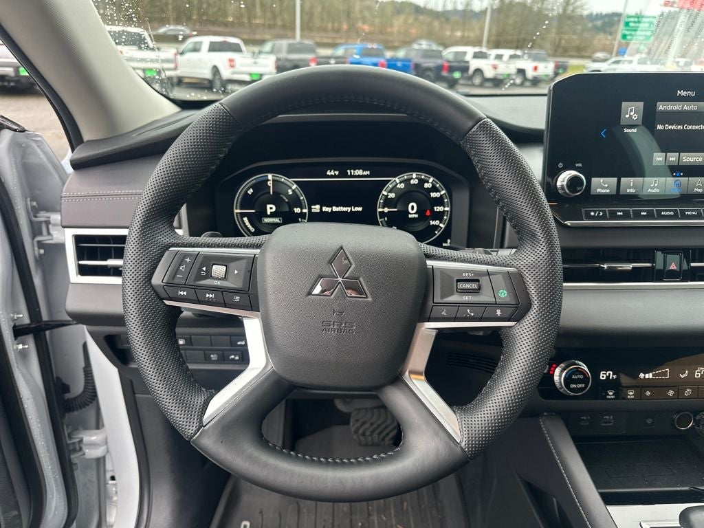 2023 Mitsubishi Outlander PHEV SE