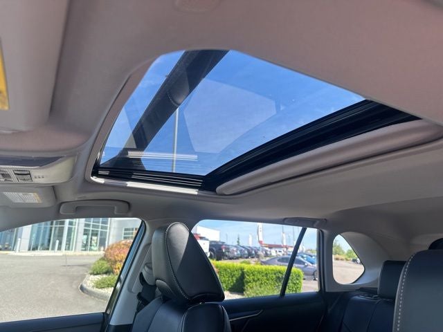 2023 Toyota RAV4 Hybrid XLE Premium