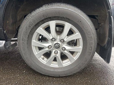 2019 Toyota Land Cruiser Base