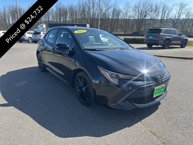 2022 Toyota Corolla Hatchback SE Nightshade Edition