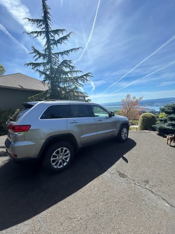 2021 Jeep Grand Cherokee Laredo X 4x4