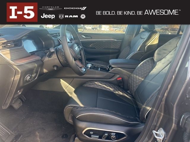 2025 Jeep Grand Cherokee GRAND CHEROKEE SUMMIT 4X4