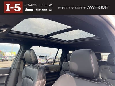 2025 Jeep Grand Cherokee GRAND CHEROKEE L LIMITED 4X4