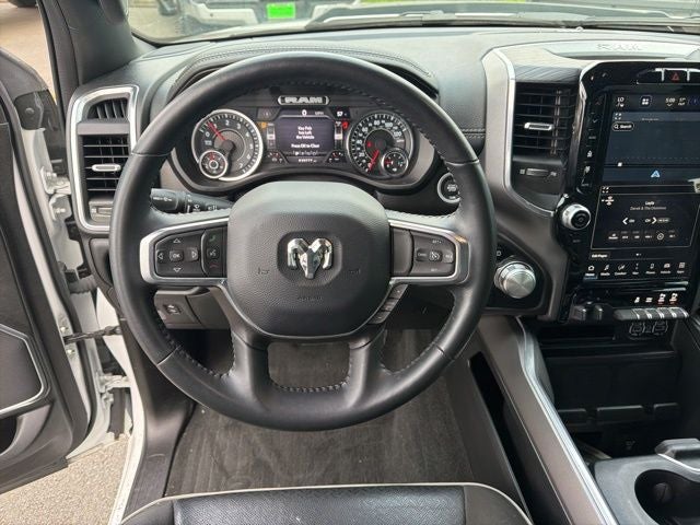 2023 RAM 1500 Laramie Crew Cab 4x4 5'7' Box