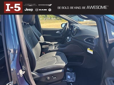 2025 Chrysler Pacifica PACIFICA LIMITED AWD