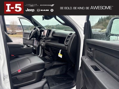 2026 RAM Ram 5500 Chassis Cab RAM 5500 TRADESMAN CHASSIS CREW CAB 4X4 84' CA